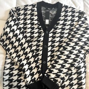 Black and while cardigan